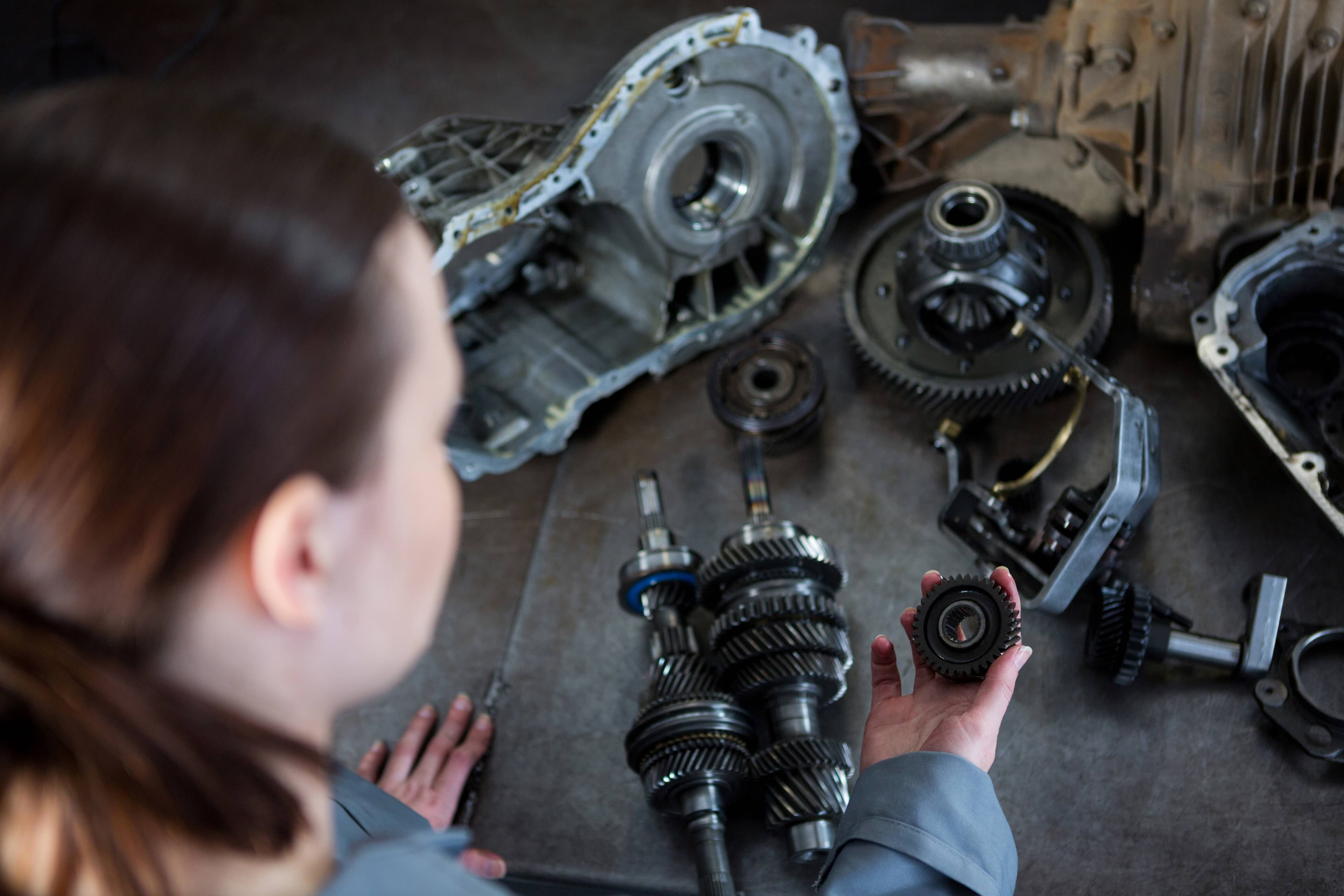 Part Replacer Sourcing OEM Replacement Parts for Industrial Equipment